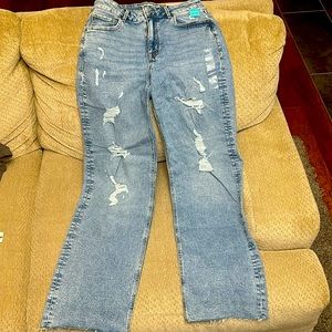 Maurices size 6 jeans